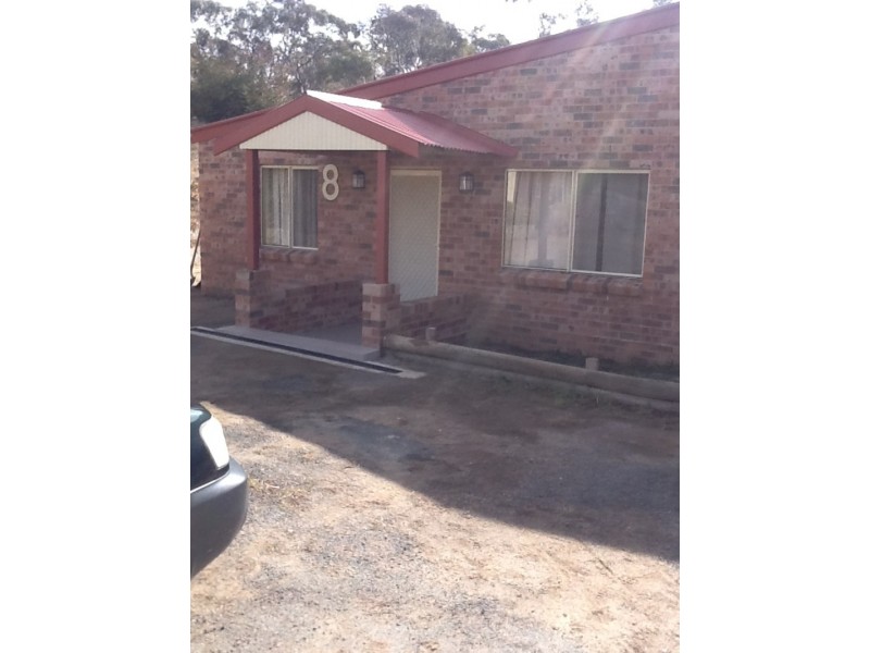 8/237 Sharp St, Cooma NSW 2630