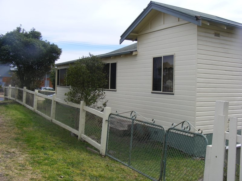 182  Auckland Street, Bega NSW 2550