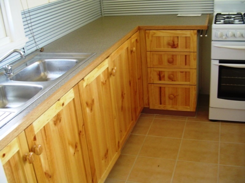 17 Hill Street, Bega NSW 2550