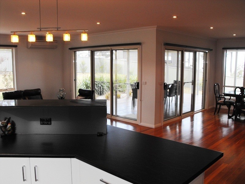 8 Whistler Close, Merimbula NSW 2548