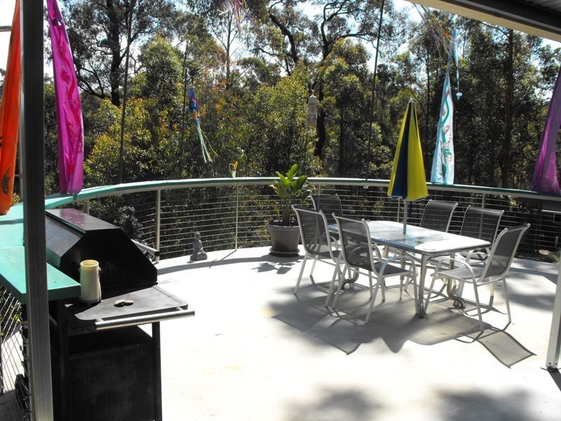 10 Ferntree Lane, Wallagoot NSW 2550