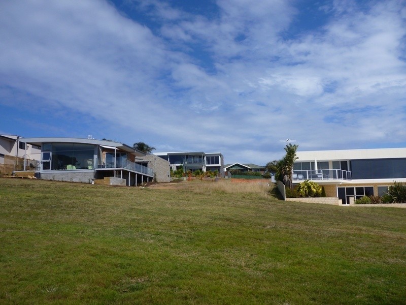 17 The Point, Tura Beach NSW 2548
