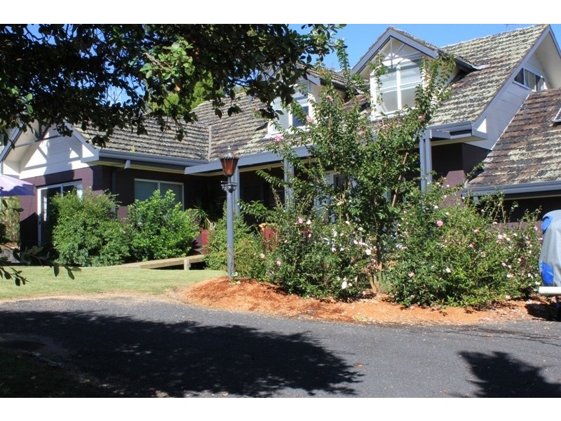 7 Tathra Road, Bega NSW 2550