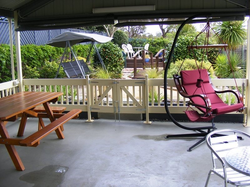 15 Glebe Ave, Bega NSW 2550