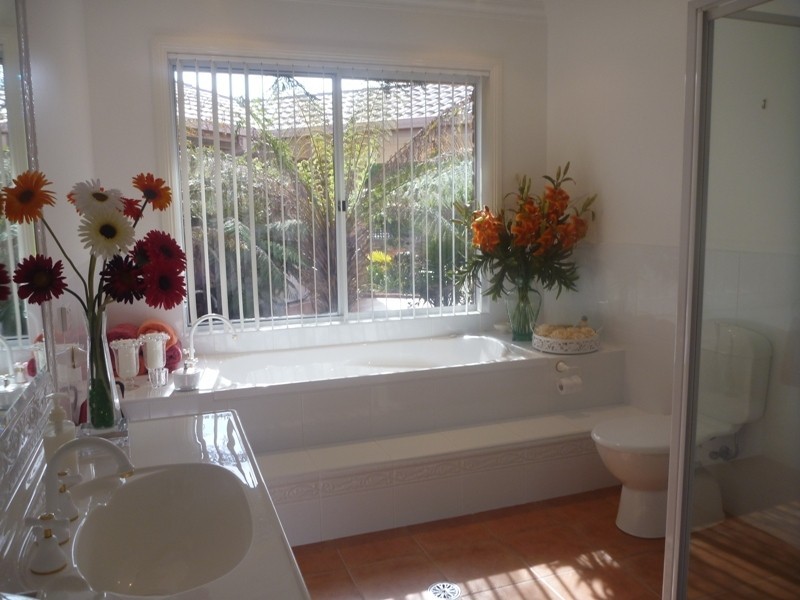 31 Golf Circuit, Tura Beach NSW 2548