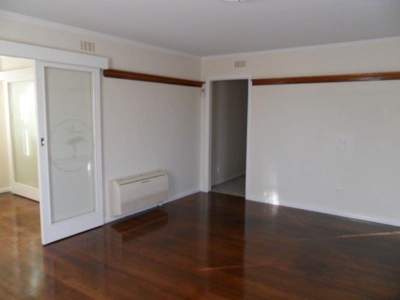 98 Massie St, Cooma NSW 2630