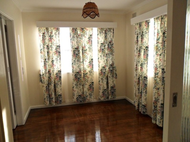 98 Massie St, Cooma NSW 2630