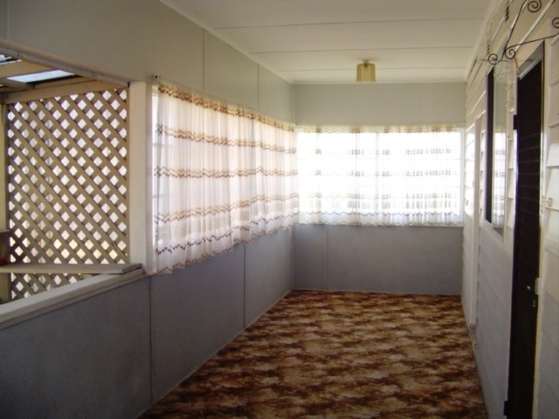 20 Eden St, Bega NSW 2550