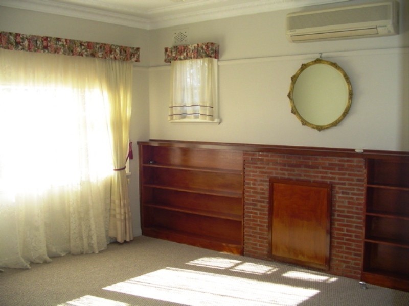 20 Eden St, Bega NSW 2550