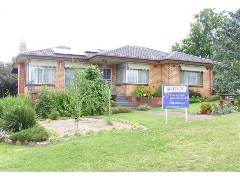 18  Glebe Ave, Bega NSW 2550