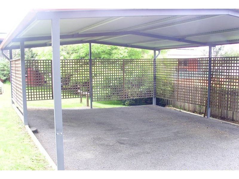 18  Glebe Ave, Bega NSW 2550