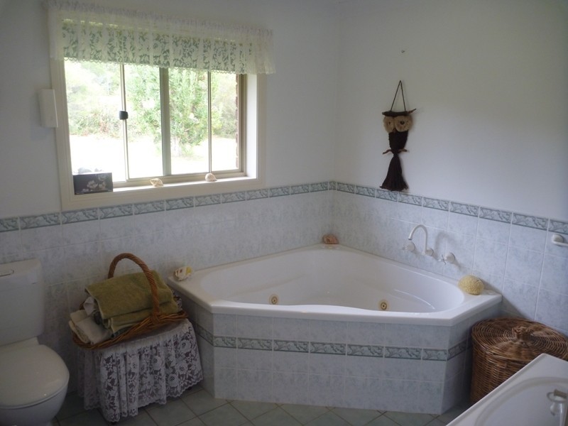 32  Tickalara Close, Bournda NSW 2550