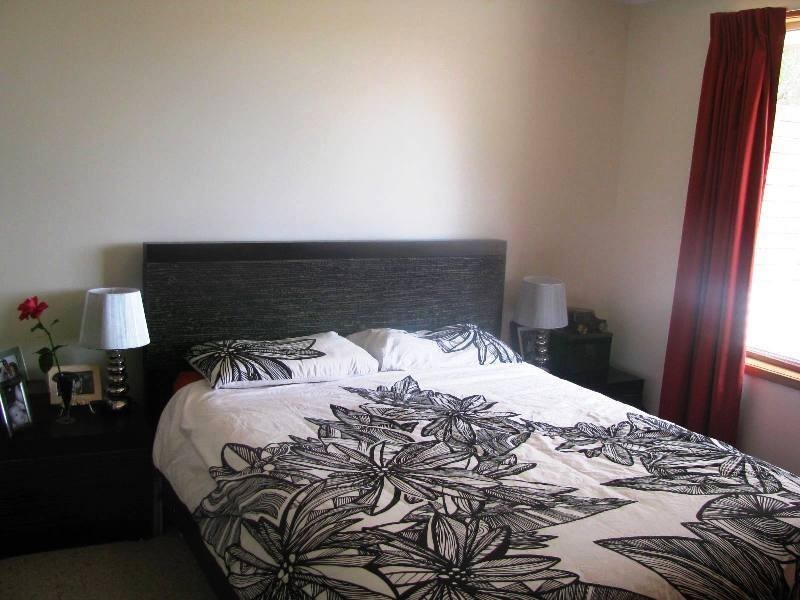 10 Gregory Way, Bega NSW 2550