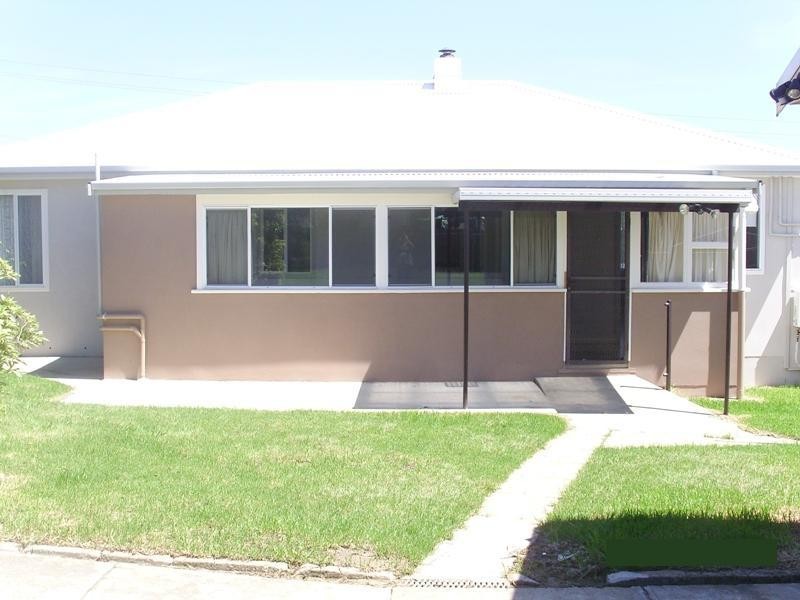 78 Ravenswood St, Bega NSW 2550