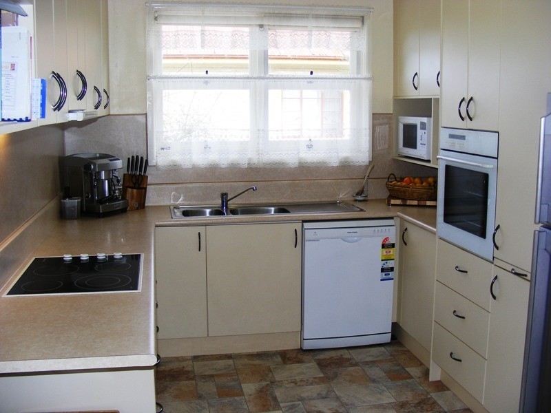 47 Fairview St, Bega NSW 2550