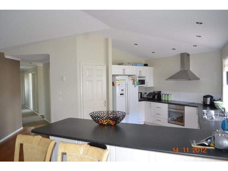 24 Stratos Place, Cooma NSW 2630