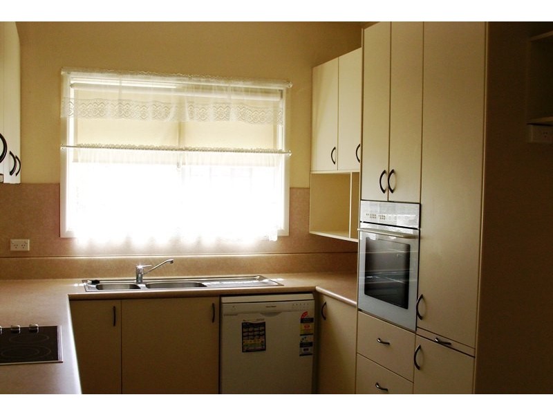 47 Fairview St, Bega NSW 2550