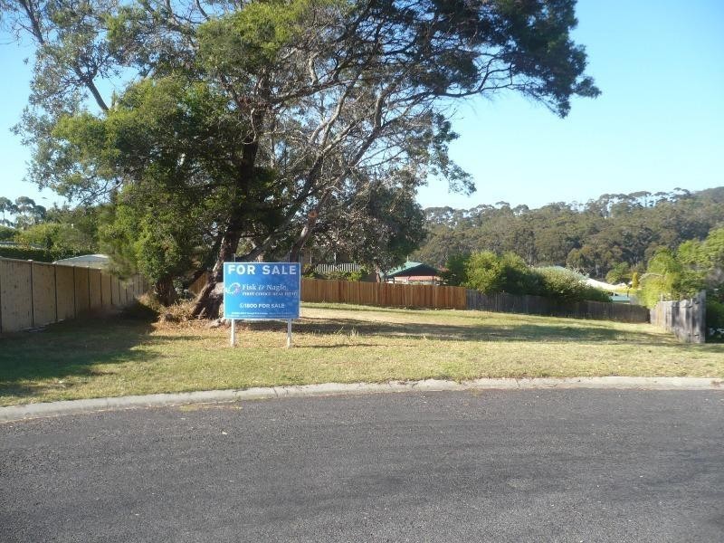 13 James Cook Court, Tura Beach NSW 2548