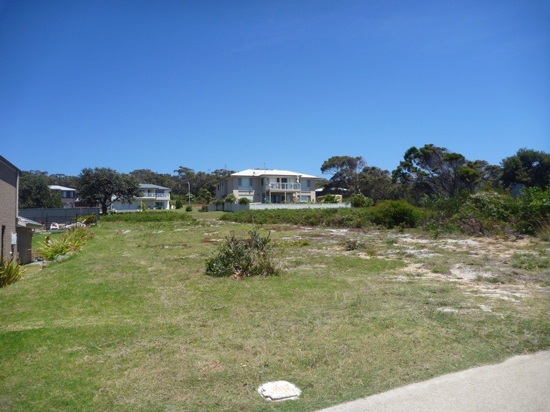 5 Nichole Court, Tura Beach NSW 2548