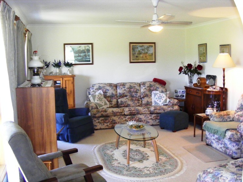 7-13 Parrabel St Bega, Bega NSW 2550