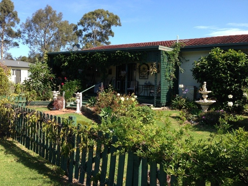 18 Acacia Ponds/3197   Princes Highway, Millingandi NSW 2549