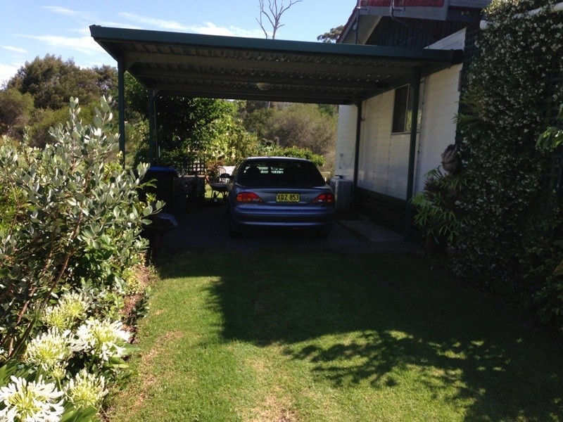 18 Acacia Ponds/3197   Princes Highway, Millingandi NSW 2549