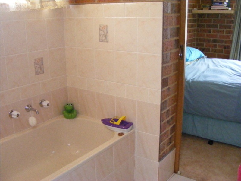 2/6 Narregol Street, Pambula NSW 2549