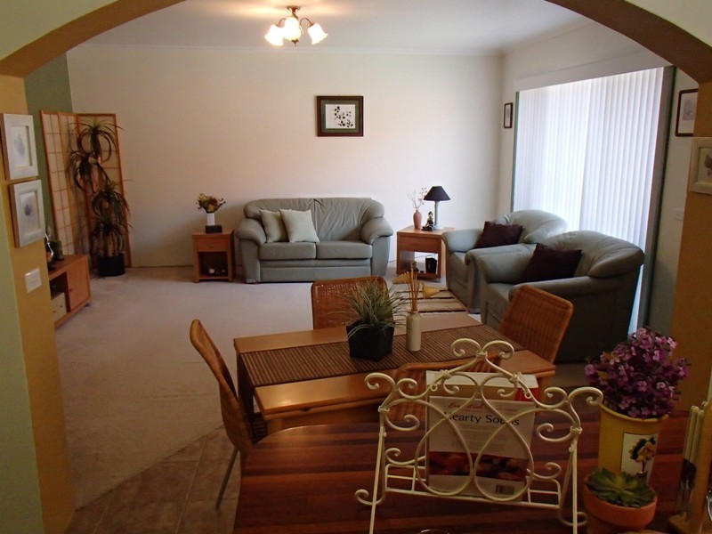 1/5 Tura Circuit, Tura Beach NSW 2548