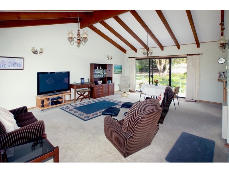 5 Hakea Place, Tura Beach NSW 2548