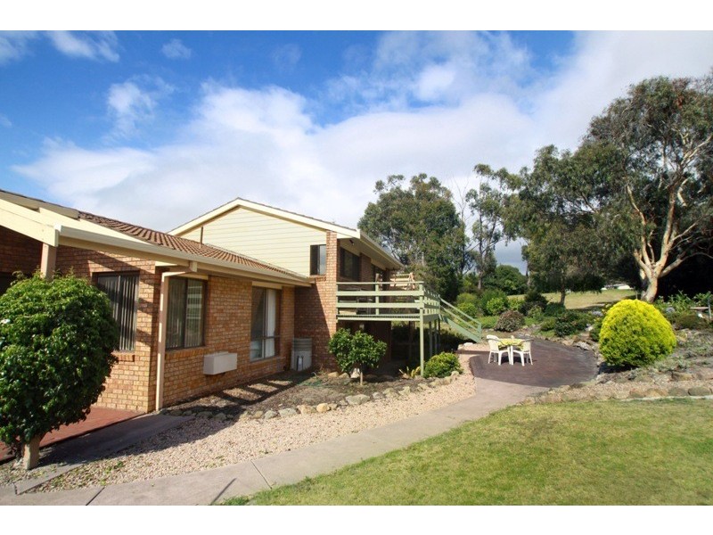 5 Hakea Place, Tura Beach NSW 2548