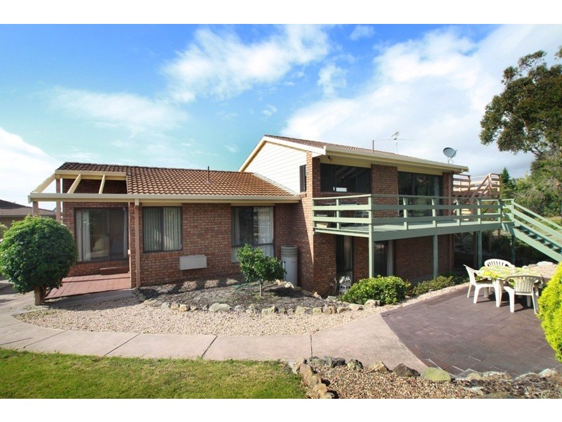 5 Hakea Place, Tura Beach NSW 2548