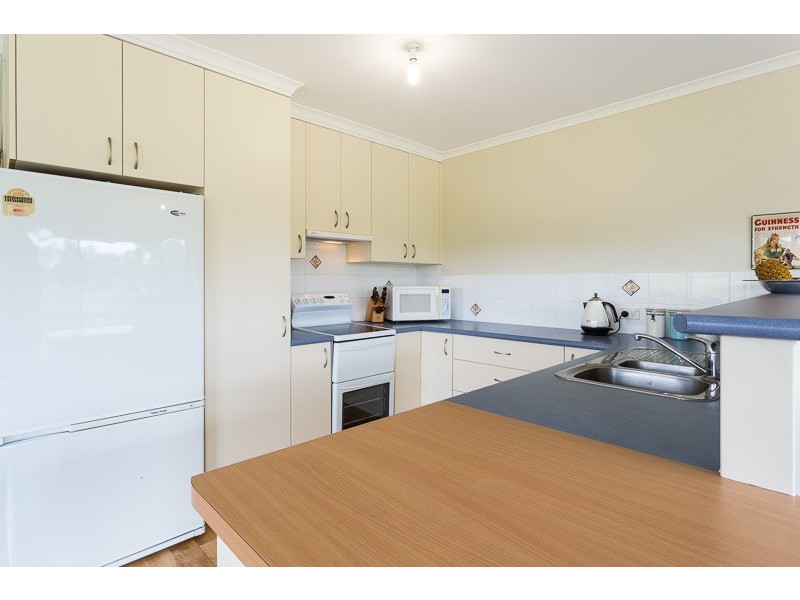 16 Max Slater Drive, Bega NSW 2550