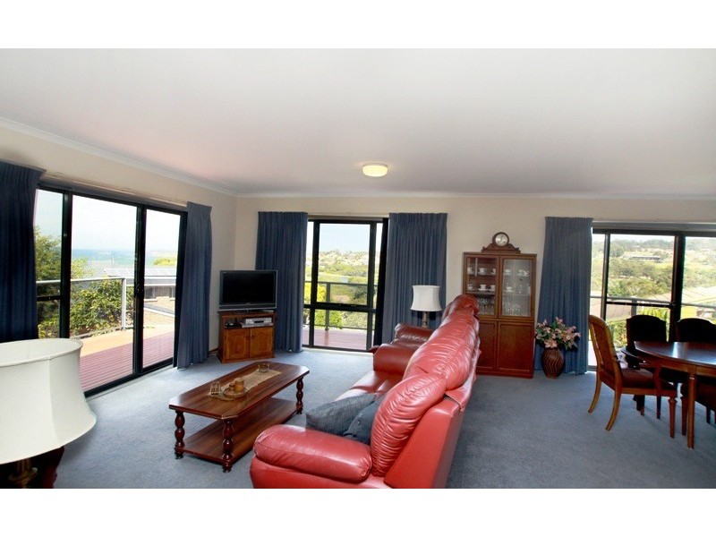 2/130 Pacific Way, Tura Beach NSW 2548