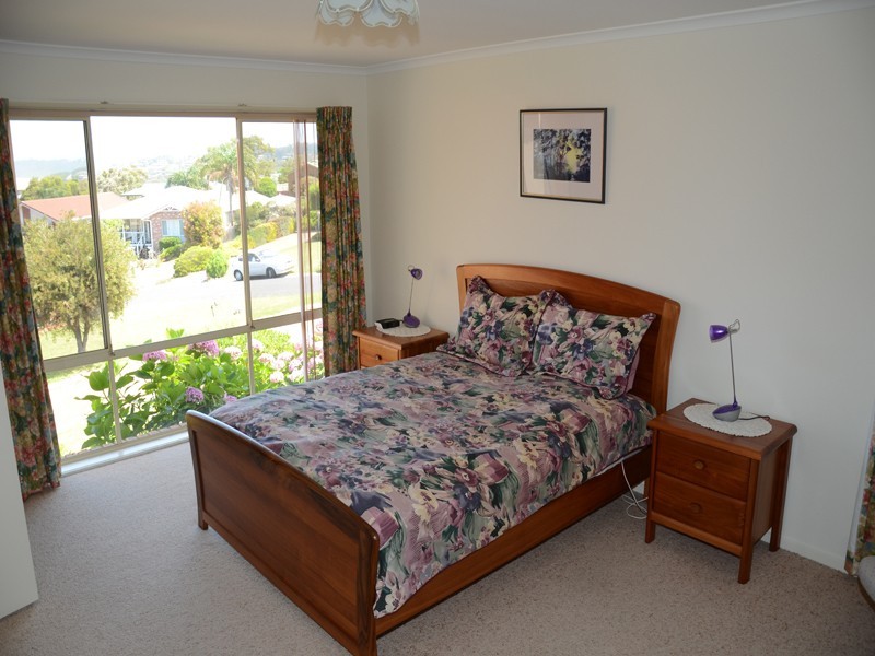 5 Beachview Court, Tura Beach NSW 2548