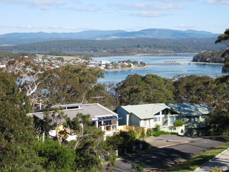 12B  Lakeview Ave, Merimbula NSW 2548