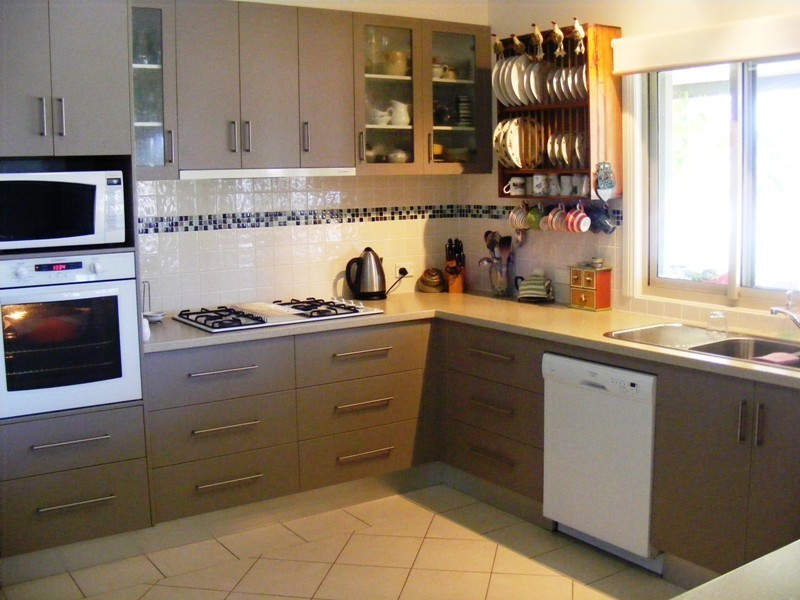 18 Glen Mia Drive, Bega NSW 2550