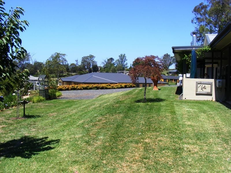 18 Glen Mia Drive, Bega NSW 2550