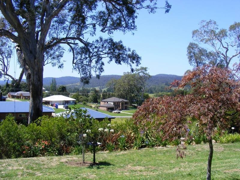 18 Glen Mia Drive, Bega NSW 2550