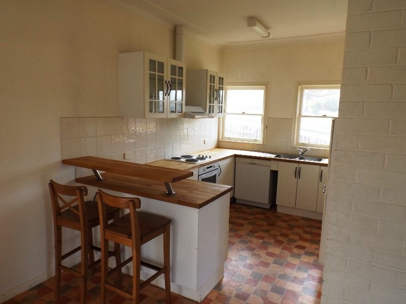 15 Bradley St, Cooma NSW 2630