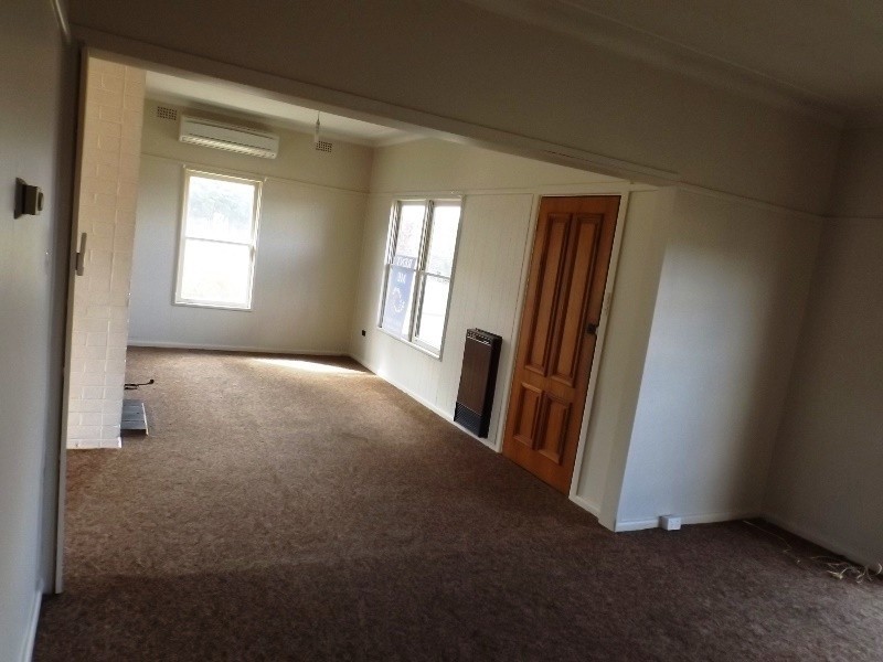 15 Bradley St, Cooma NSW 2630