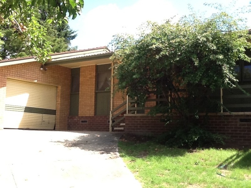 3 Moorrong Place, Cooma NSW 2630