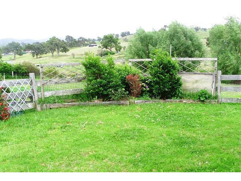 24  Max Slater Dr, Bega NSW 2550