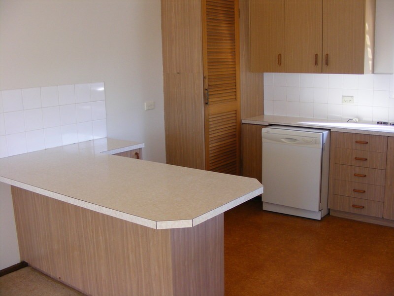 2/2 Yarai Street, Merimbula NSW 2548