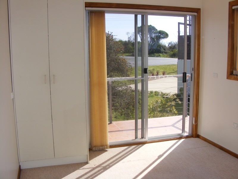 2/2 Yarai Street, Merimbula NSW 2548