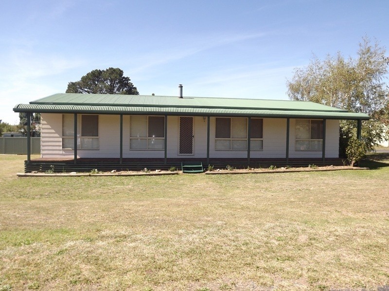 8 Short Street, Berridale NSW 2628