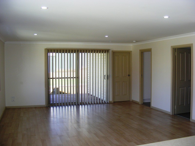 5 Gordon St, Bega NSW 2550