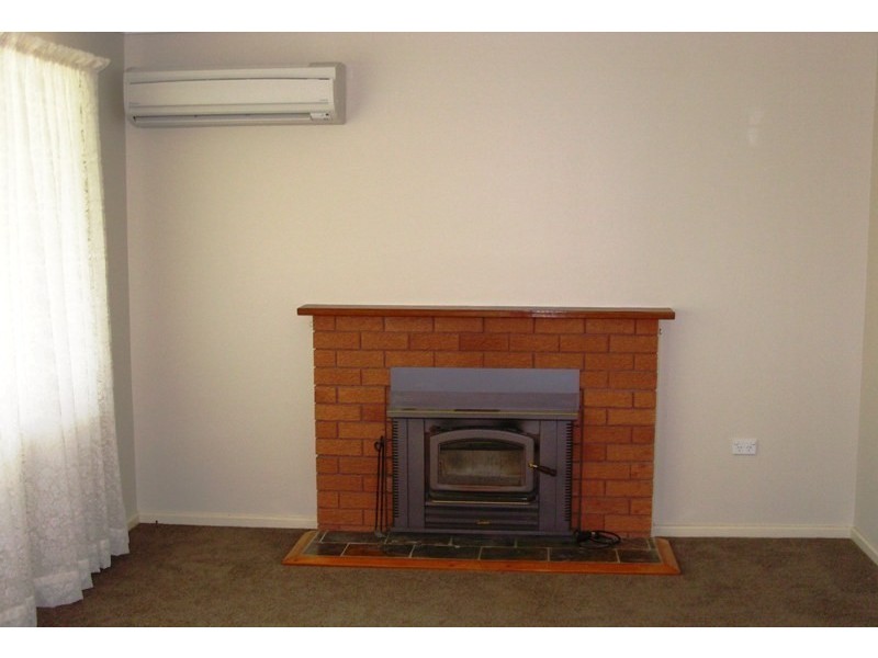 36 Glebe Ave, Bega NSW 2550