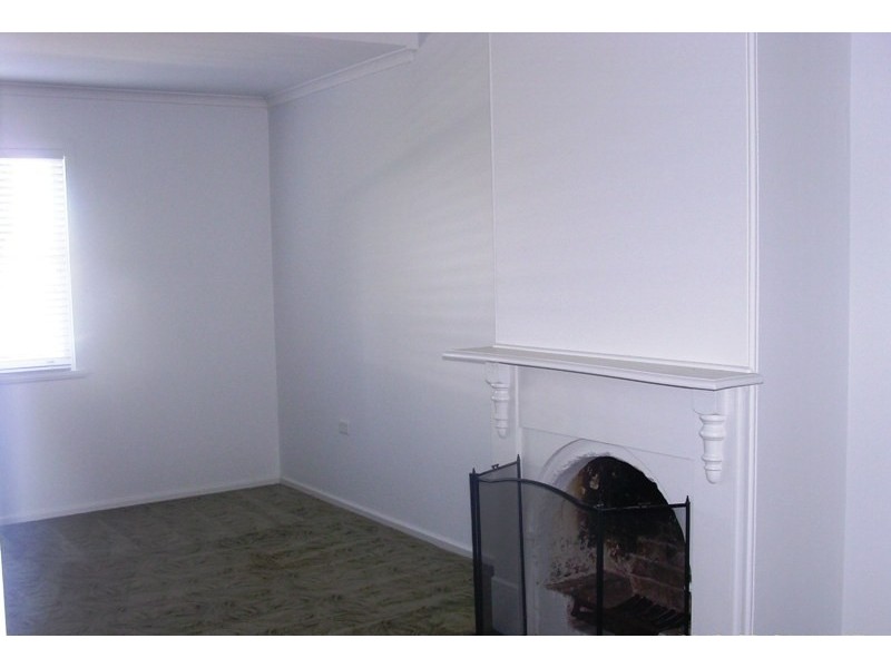 38 Belmore St, Bega NSW 2550