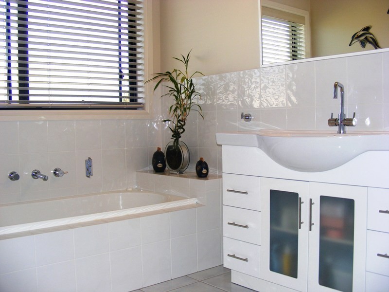 14 Walsh Close, Wolumla NSW 2550