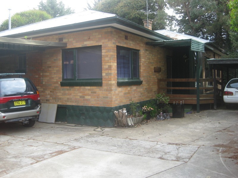 4 Amos, Cooma NSW 2630